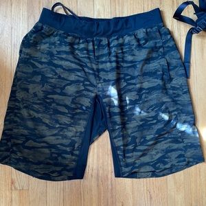 Lululemon Men’s Shorts 11 inch.